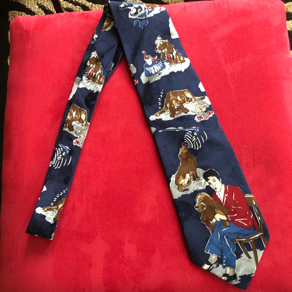 Superba Elvis Collection Hound Dog Tie.